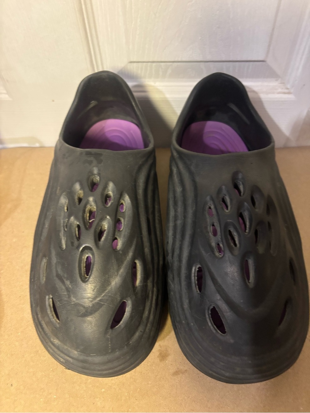 Women’s Slip-On Ventilated Clogs in Black with Purple Insole
